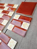 Prachtig achter kachel, roodbruin metro gele bloem 14 plus 2, Antiek en Kunst, Antiek | Wandborden en Tegels, Ophalen