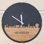 Klok met skyline van Hilversum, Ophalen of Verzenden, Nieuw, Analoog, Wandklok