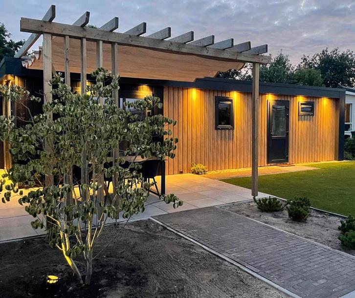 TE HUUR;LUXE chalet met airco Camping Julianahoeve, Renesse, Caravans en Kamperen, Stacaravans, tot en met 4, Ophalen