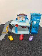 Cars - autogarage inclusief 3 autootjes, Ophalen, Gebruikt