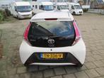 Toyota Aygo 1.0 VVT-i x-fun, Voorwielaandrijving, Stof, Gebruikt, Start-stop-systeem