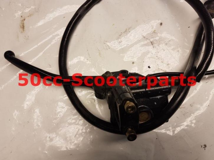 Remreservoir Rechts Incl Hevel Mbk Equalis Mbk Equalis Gebru, Motoren, Tuning en Styling, Ophalen of Verzenden