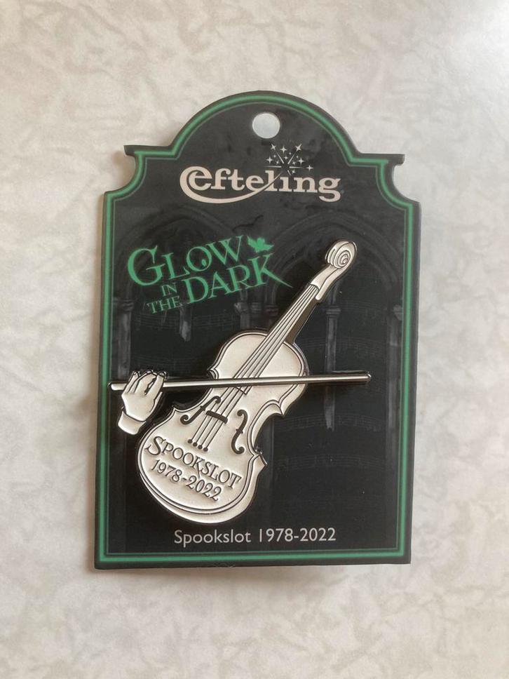 Efteling Spookslot speldje 1978 - 2022, Verzamelen, Efteling, Nieuw, Button of Speldje, Ophalen of Verzenden