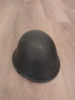 Nederlandse helm?, Verzamelen, Militaria | Tweede Wereldoorlog, Ophalen of Verzenden, Overige soorten, Nederland, Helm of Baret