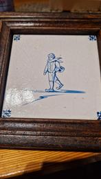 Oud ingelijst tegeltje, Antiek en Kunst, Antiek | Wandborden en Tegels, Ophalen of Verzenden