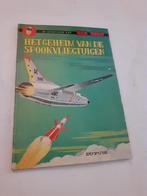 Buck Danny - Het geheim van de spookvliegtuigen- 1966, Gelezen, Eén stripboek, Ophalen of Verzenden, Victor Hubinon