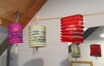 3 papieren lampionnen, Ophalen of Verzenden, Gebruikt, Versiering
