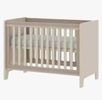 Complete Babykamer moderne houtkleur - Zo Goed Als Nieuw!, Kinderen en Baby's, Kinderkamer | Commodes en Kasten, 50 tot 70 cm
