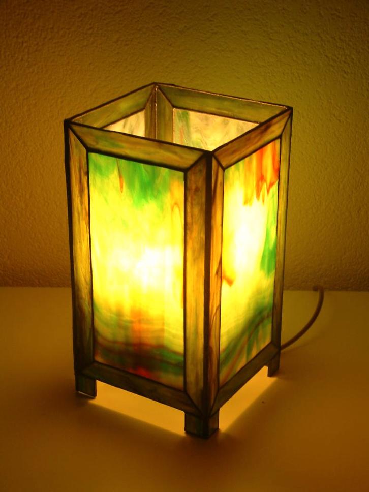 Tiffany Kubuslamp, Huis en Inrichting, Lampen | Tafellampen, Nieuw, Minder dan 50 cm, Glas, Ophalen of Verzenden