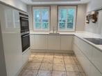 Hoogglans wit Häcker keuken met Siemens / Miele apparatuur, Huis en Inrichting, Keuken | Complete keukens, Ophalen, Wit, Hoekkeuken