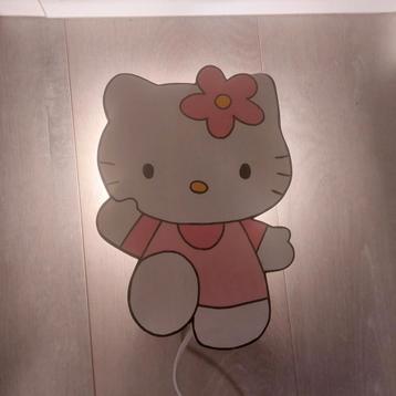 Hello Kitty wandlamp en spiegel beschikbaar voor biedingen