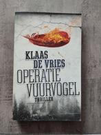 Klaas de Vries Operatie Vuurvogel in nieuwstaat., Ophalen of Verzenden, Zo goed als nieuw