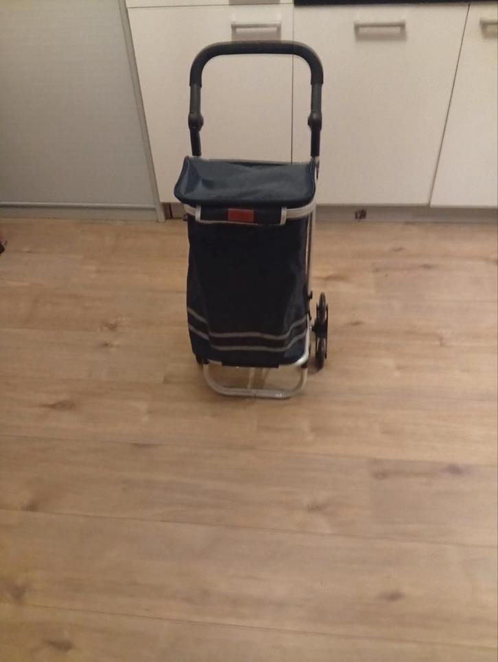 Boodschappen trolley met trap-opgang Nieuw, Sieraden, Tassen en Uiterlijk, Tassen | Reistassen en Weekendtassen, Nieuw, 30 cm of meer
