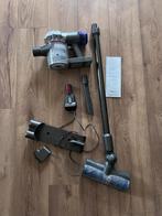 Dyson V8 stofzuiger, Witgoed en Apparatuur, Ophalen, Gebruikt, Stofzuiger, Reservoir