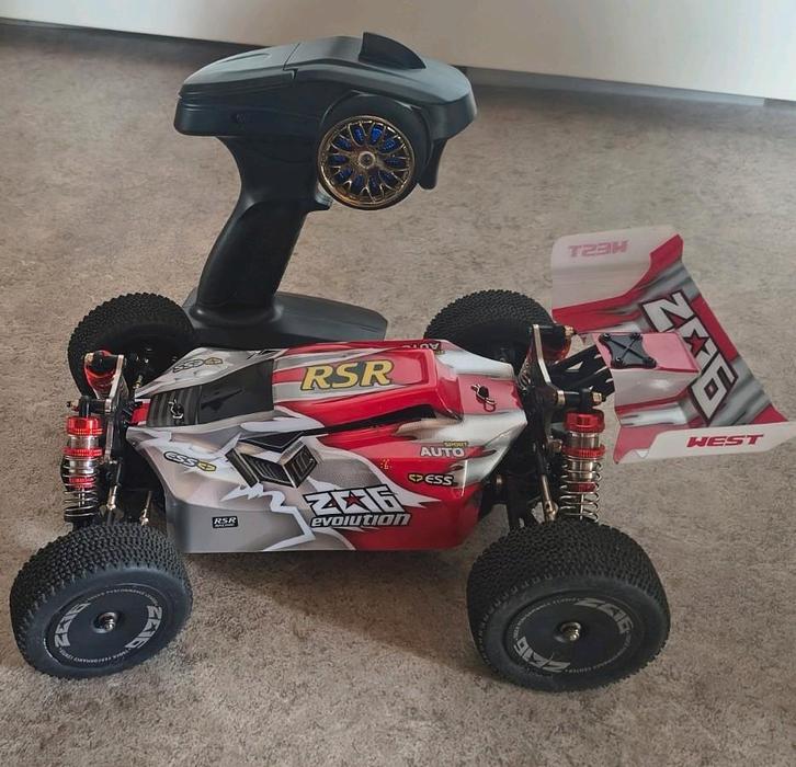 Rc auto custom, Hobby en Vrije tijd, Modelbouw | Radiografisch | Auto's, Zo goed als nieuw, Auto offroad, Elektro, Schaal 1:14