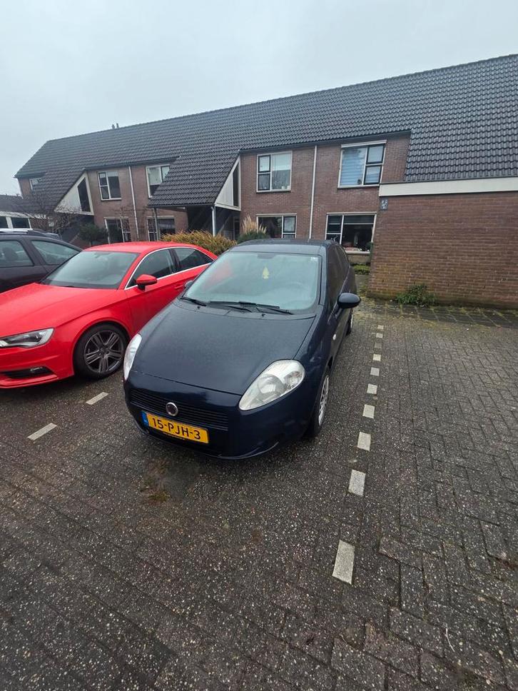 Te koop Fiat Grande Punto, Auto's, Fiat, Particulier, Grande Punto, ABS, Airbags, Airconditioning, Bluetooth, Boordcomputer, Centrale vergrendeling