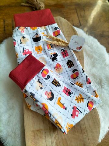 Nieuw handgemaakt • Broekje Sint • Maat 92 beschikbaar voor biedingen