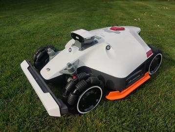 Nieuwe LUBA robotmaaiers (volledige werking op GPS, etc.) beschikbaar voor biedingen