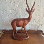 Vintage houten hert, Antiek en Kunst, Kunst | Beelden en Houtsnijwerken, Ophalen of Verzenden