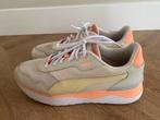 Puma sneakers pastel maat 42, Oranje, Ophalen of Verzenden, Sneakers of Gympen, Zo goed als nieuw
