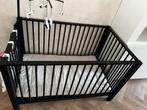 Tweelingbox inclusief boxkleed en mobiel, Kinderen en Baby's, Ophalen, Gebruikt, Rechthoekig, In hoogte verstelbaar