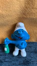 Vintage Smurf met Flesje, Verzamelen, Smurfen, Ophalen of Verzenden, Gebruikt, Overige Smurfen, Poppetje, Figuurtje of Knuffel