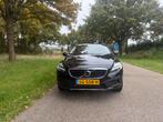 Volvo V40 2.0 T3 152PK 2018 Zwart, Voorwielaandrijving, 65 €/maand, 4 cilinders, USB