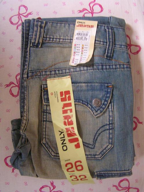 ONLY Jeans W26 - L32 NIEUW spijkerbroek vintage, Kleding | Dames, Spijkerbroeken en Jeans, Nieuw, Blauw, Verzenden