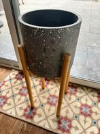Bloempot met Standaard - 71,5cm Hoog, Steen, Gebruikt, Rond, Binnen