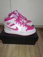 Air jordan 1 mid Pink White maat 35,5, Meisje, Schoenen, Ophalen of Verzenden, Zo goed als nieuw