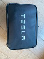 Tesla trekhaak voor Model X, Ophalen