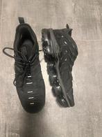 Nike Vapormax Plus, Zwart, Nike, Ophalen of Verzenden, Sneakers of Gympen