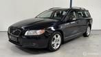 Volvo V70 2.5T Momentum AUTOMAAT/XENON/YOUNGTIMER, Gebruikt, Parkeersensor, 1583 kg, 5 cilinders