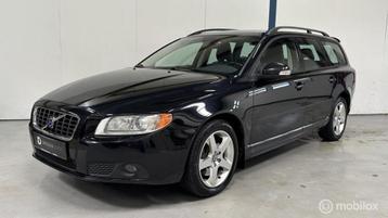 Volvo V70 2.5T Momentum AUTOMAAT/XENON/YOUNGTIMER beschikbaar voor biedingen