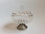 Mooie kristallen coupe op voet met deksel, Ophalen of Verzenden, Zo goed als nieuw
