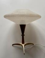 Atomic tri-pod tafellamp met teak en messing poot , jaren 50, Minder dan 50 cm, Atomic, Gebruikt, Ophalen of Verzenden