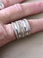 Maat 19 - Mooie GROTE zilveren (925) BALI ring, Ophalen, 19 tot 20, Zo goed als nieuw, Zilver