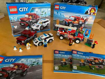 2 Lego City sets 60128 en 60231 compleet 