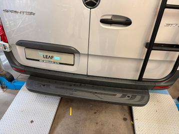 Sprinter 907 Achterbumper met Opstap beschikbaar voor biedingen