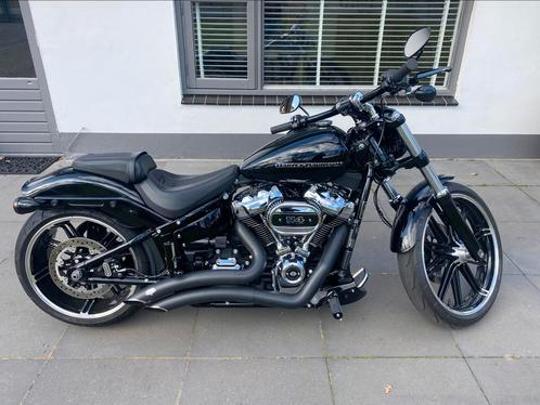 Harley Davidson breakout 114 slechts 2800km gelopen..!, Motoren, Motoren | Harley-Davidson, Particulier, Chopper, 2 cilinders