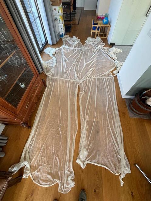 te koop: 2 persoons klamboes, Huis en Inrichting, Slaapkamer | Beddengoed, Zo goed als nieuw, Tweepersoons, Beige, Ophalen of Verzenden