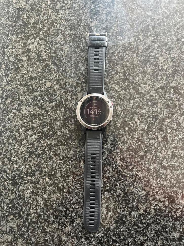 Garmin Fenix 5 Zwart, Sieraden, Tassen en Uiterlijk, Smartwatches, Gebruikt, Zwart, Afstand, Waterdicht, Ophalen of Verzenden