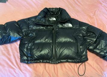 The north face nuptse short jacket :) beschikbaar voor biedingen
