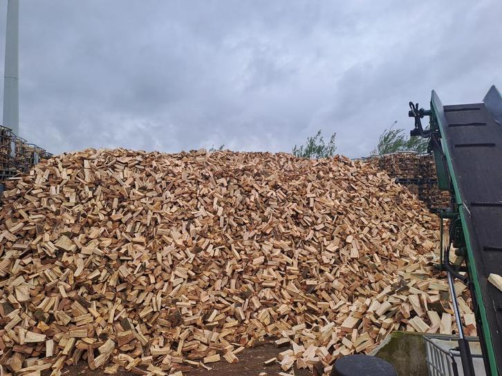 Gedroogd elzen essen eiken haardhout, Tuin en Terras, Haardhout, Blokken, Essenhout, 6 m³ of meer, Ophalen