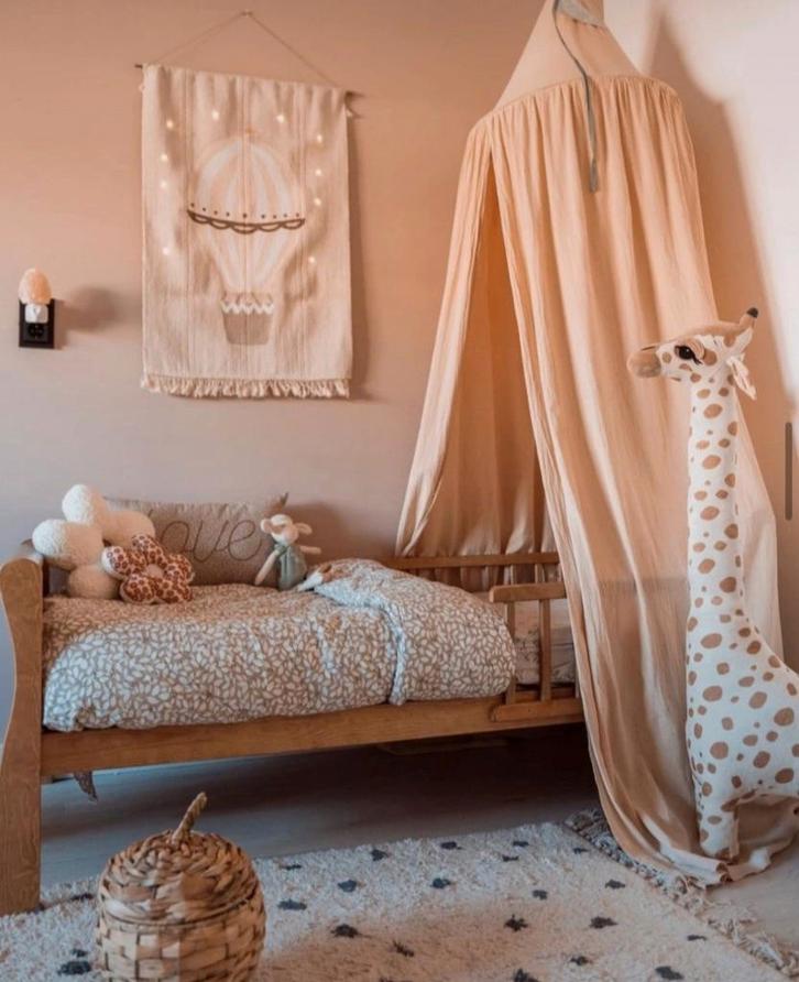 H&M home prachtig vloerkleed met sierkussen, Kinderen en Baby's, Kinderkamer | Inrichting en Decoratie, Zo goed als nieuw, Kleed of Kussen