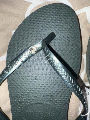 Nieuw - donkergroene Havaianas met steentje - maat 37/38 beschikbaar voor biedingen