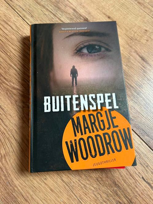 Margje Woodrow - Buitenspel, Boeken, Kinderboeken | Jeugd | 13 jaar en ouder, Zo goed als nieuw, Ophalen