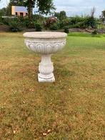 Hele sierlijke bloempot van beton, Tuin en Terras, Bloempotten, Ophalen, Rond, 40 cm of meer