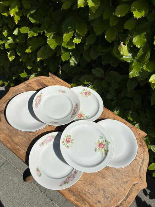 Vintage wit porselein ontbijtborden roze bloem goud, Antiek en Kunst, Antiek | Servies los, Ophalen of Verzenden
