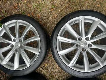 tesla model 3 beschikbaar voor biedingen